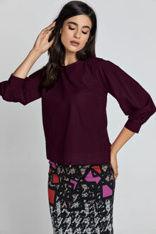 Wijnkleurige top met bisschopmouwen van Conquista Wijnrood