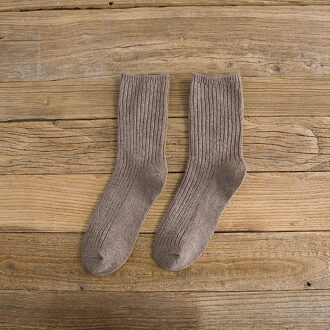 Winter Warm Grappige Sokken Vrouwen Verschillende Kleuren Vrouwelijke Leuke Sok Womens Ontworpen Scholieren Vrouwtjes Japanse Stijl Trendy Meisje khaki