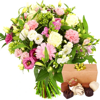 Witte en roze bloemen + 150 gram bonbons