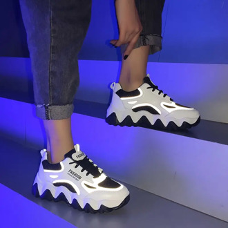 Women Chunky Sneakers Vulcanize Shoes Korean Fashion New Female Black White Platform Thick Sole Running Casual Shoes Woman