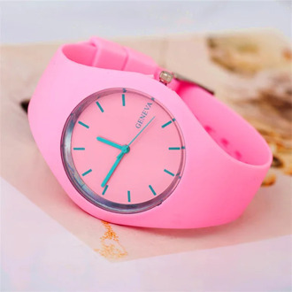 Women Watches 2020 Ladies Casual Quartz Watch Children Cartoon Ultra-thin Silicone Watches Women Jelly Watches Relogio Feminino