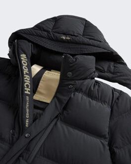 Woolrich Heren matt stretch long puffer Zwart