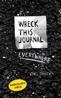 Wreck this journal everywhere - Boek Keri Smith (9000341256)