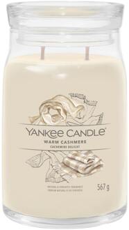 Yankee Candle Geurkaars Large - met 2 lonten - Warm Cashmere - 16 cm / ø 9 cm Beige