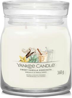 Yankee Candle Geurkaarsen Yankee Candle Signature Medium Jar Sweet Vanilla Horchata 368 g