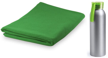 Yoga wellness microvezel handdoek en waterfles groen - Sporthanddoeken