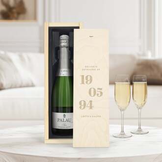 YourSurprise Cava in gegraveerde kist - Palau Semi Sec (750ml)