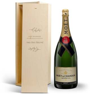 YourSurprise Champagne in gegraveerde kist - Moët & Chandon (1500ml)