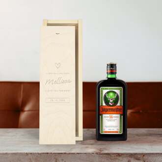 YourSurprise Likeur in gegraveerde kist - Jägermeister
