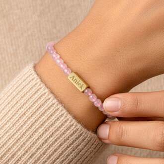 YourSurprise Rozenkwarts armband graveren - M - 4mm - Goud