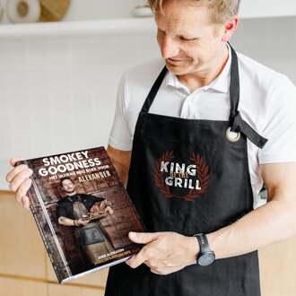 YourSurprise Smokey Goodness BBQ boek met naam en foto - Cadeaupakket