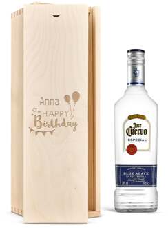 YourSurprise Tequila in gegraveerde kist - Jose Cuervo Especial Silver