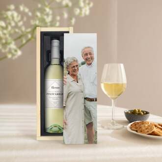 YourSurprise Wijn in bedrukte kist - Riondo Pinot Grigio