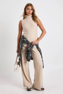 Zachte Gebreide Longline Rolhals Mouwloze Trui En Wijde Pijp Broek Co-Ord, Stone