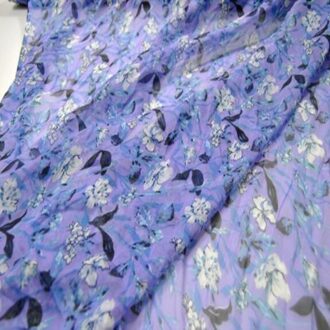 Zachte Zijde Chiffon Bedrukte Stof Voor Vrouwen Lente Jurk Met Bloem Patroon Aantrekkelijk lavendel