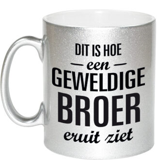Zilveren geweldige broer cadeau koffiemok / theebeker 330 ml - feest mokken Zilverkleurig