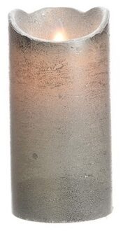 Zilveren LED kaarsen/stompkaarsen 15 cm flakkerend