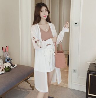 Zomer Vrouwen Blouses Leisure Losse Flare Mouwen Chiffon Borduurwerk Blouses Zon Kleding BS195 wit