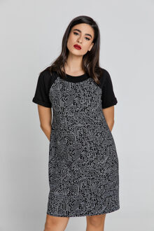 Zwart-witte A-lijn jurk Conquista Fashion