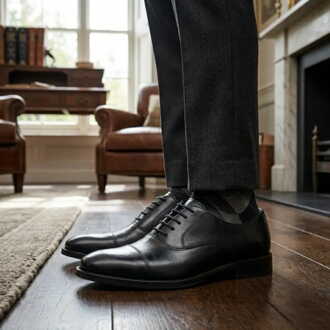 Zwarte heren Oxford brogue schoenen van lakleer met neuskap. - EU 42