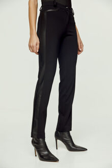 Zwarte jegging met imitatieleren detail - EU 44 / UK 16