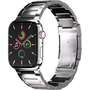 Accezz Glans Titanium bandje voor de Apple Watch Series 1 t/m 9 / SE (38/40/41 mm) | Series 10 (42 mm) - Zilver - 41 mm