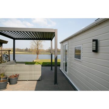 Chalet voor 4 personen aan het water op park aan de Ijssel