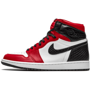 Jordan Satin Snake Chicago Sneakers Jordan , Red , Dames - 42 Eu,36 Eu,40 Eu,42 1/2 Eu,38 1/2 Eu,44 1/2 Eu,41 Eu,40 1/2 Eu,39 Eu,37 1/2 Eu,35 1/2 Eu,43 Eu,44 Eu,36 1/2 Eu,38 EU