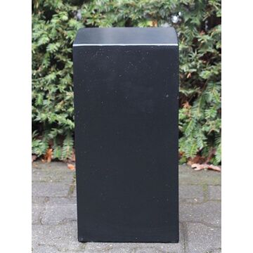 Zuil light cement, zwart 40*20*20 cm, zwarte sokkel beton